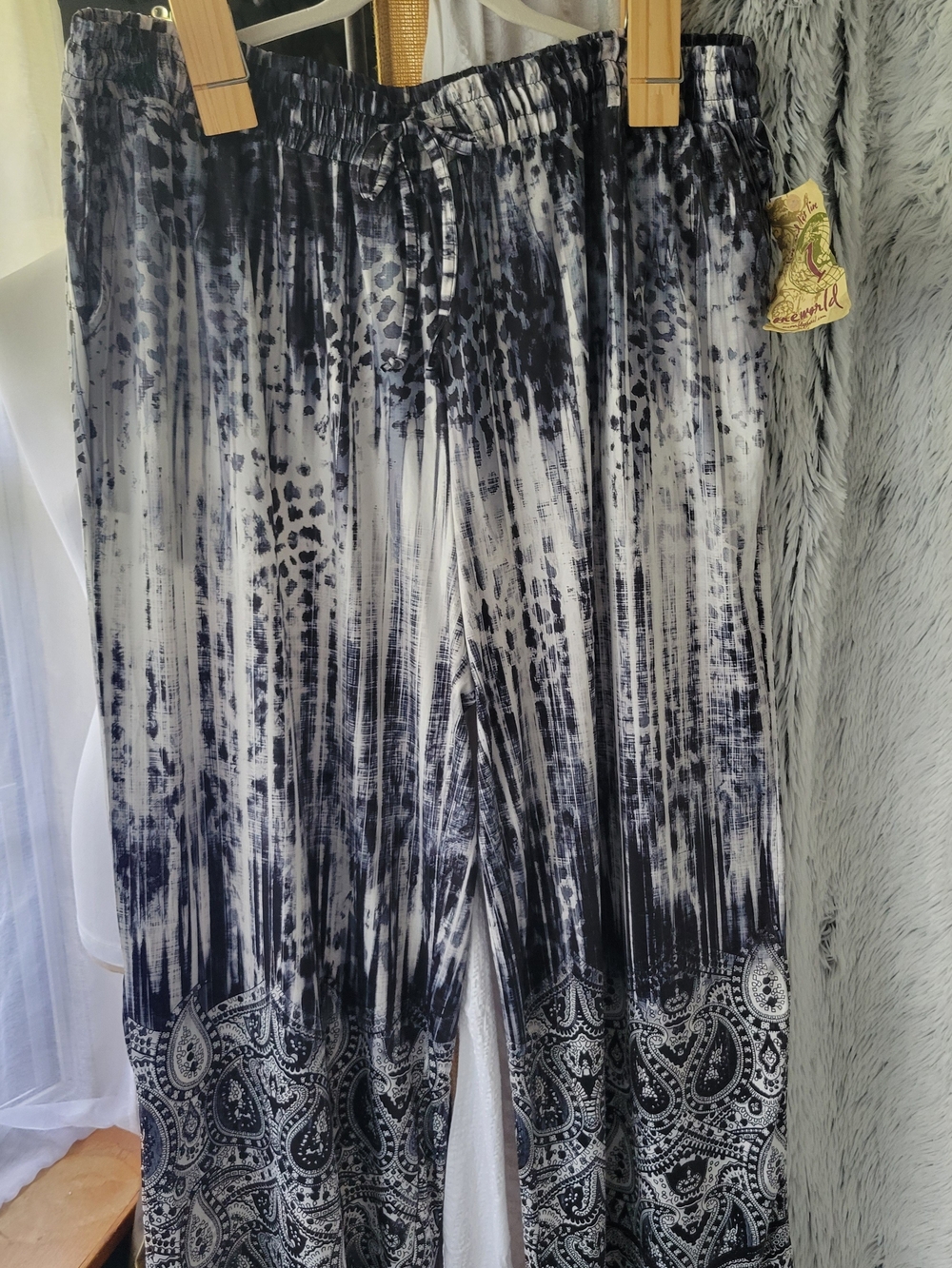 live and let live Black & White Ombre Paisley Wide-Leg Pants